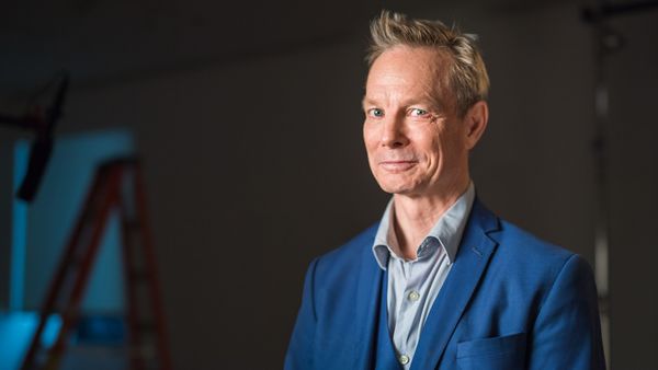 Bill Irwin's Beckett: One-man show combines love of language with physical comedy