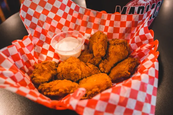 Newbie's Guide to Savannah: The Lemon Pepper Wings Incident of 2007