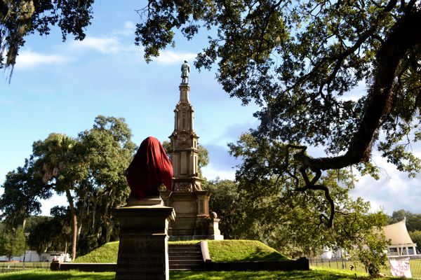 Community members renew push against Confederate Monument at Forsyth Park