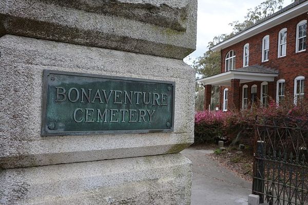 A ghostly review of Bonaventure Cemetery after hours