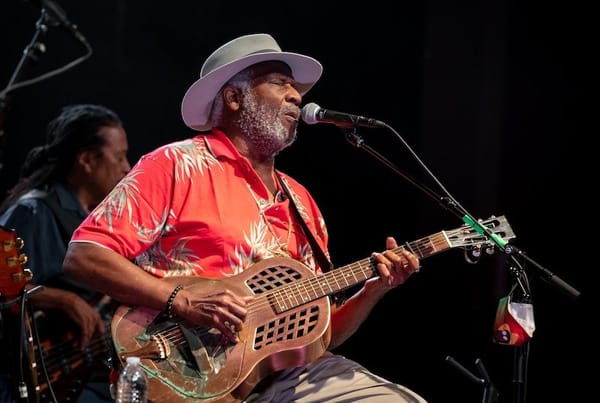 SMF: Taj Mahal asks attendees to be present and participate in the show