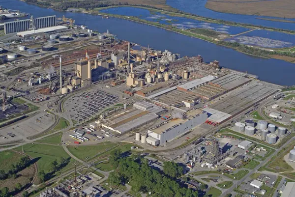 The ‘Smell of Money’ no more: Weighing the history and environmental impacts of Savannah’s paper mill, and the impacts of its closure